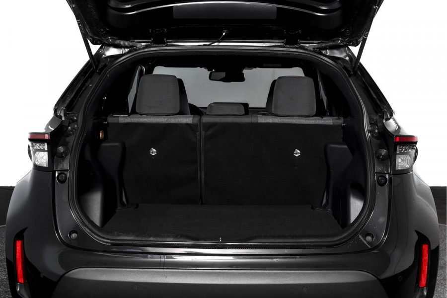 Toyota Yaris Cross 1.5 Hybrid 115 Dynamic | Dig.Cockpit | Adapt.Cruise | Stoel-+stuurverwarming | Camera | PDC | NAV+App.Connect | Auto.Airco | LM 17" | 5875