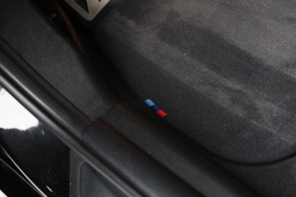 BMW X1 XDrive25e M-Sport *Pano*H/K*Head-Up*Keyless*Trekhaak*Led*