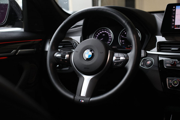 BMW X1 XDrive25e M-Sport *Pano*H/K*Head-Up*Keyless*Trekhaak*Led*