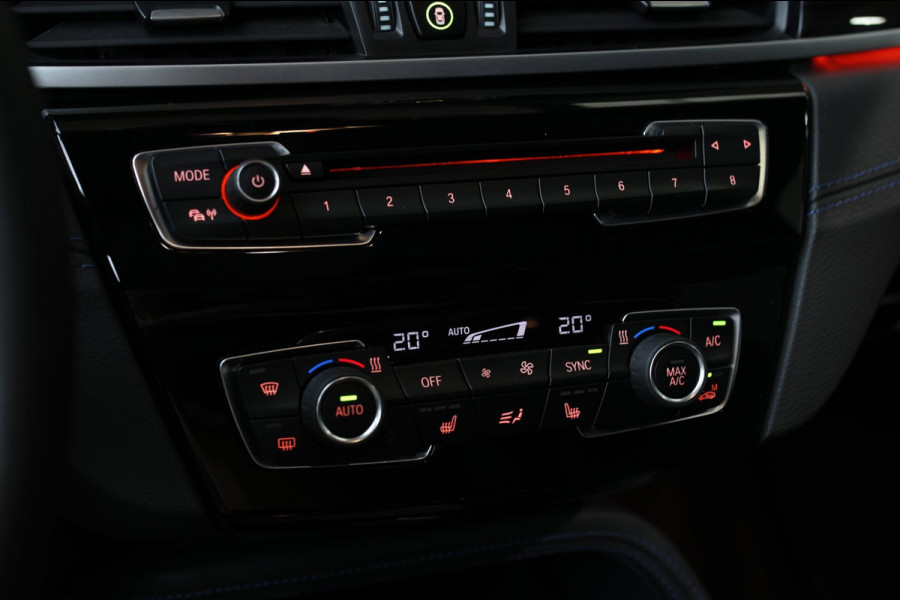 BMW X1 XDrive25e M-Sport *Pano*H/K*Head-Up*Keyless*Trekhaak*Led*