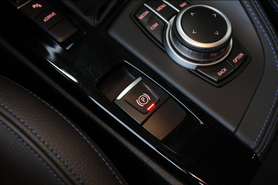BMW X1 XDrive25e M-Sport *Pano*H/K*Head-Up*Keyless*Trekhaak*Led*