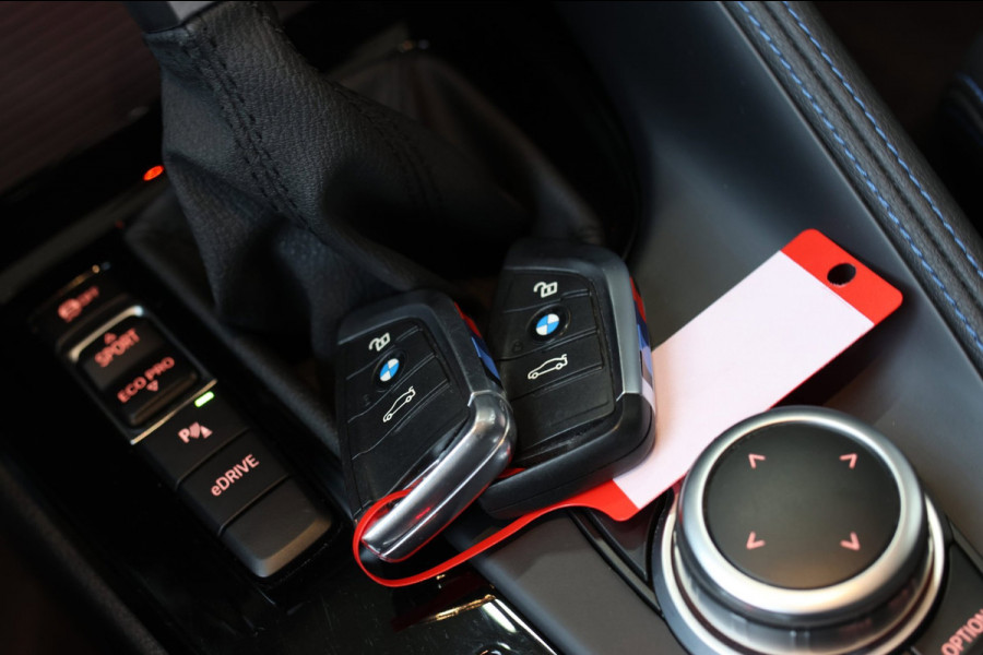 BMW X1 XDrive25e M-Sport *Pano*H/K*Head-Up*Keyless*Trekhaak*Led*