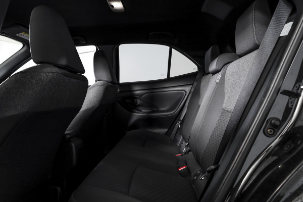 Toyota Yaris Cross 1.5 Hybrid 115 Dynamic | Dig.Cockpit | Adapt.Cruise | Stoel-+stuurverwarming | Camera | PDC | NAV+App.Connect | Auto.Airco | LM 17" | 5478