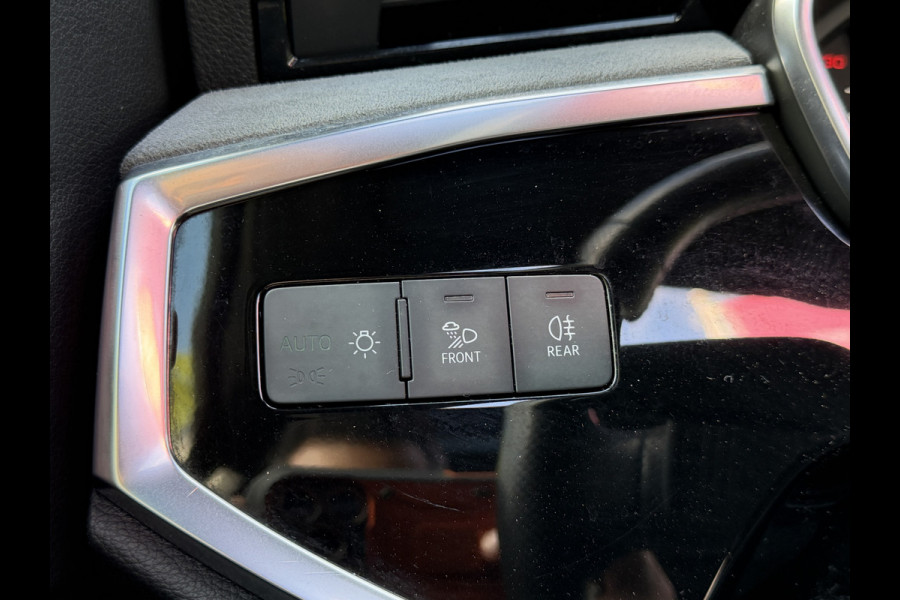 Audi Q3 BWJ 2019 | 35TFSI 190PK S Line Pro Line S AUTOMAAT | TREKHAAK | PANO DAK | 3X S-LINE | LEER | CAMERA A | ABT | EL KOFFER | NAVI | CLIMA