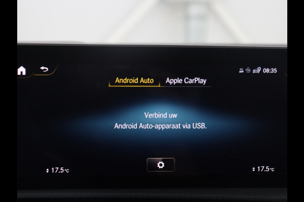 Mercedes-Benz A-Klasse 250 Premium Plus | Panoramadak | Leder/alcantara | Memory | Cruise control | Stoelverwarming | Sfeerverlichting | Navigatie | Carplay | Climate control | Camera | Park assist
