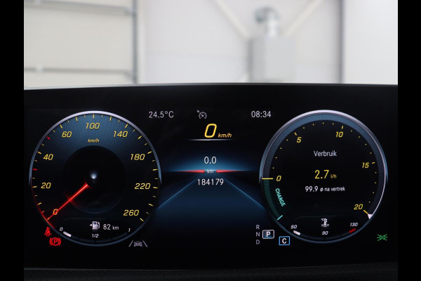 Mercedes-Benz A-Klasse 250 Premium Plus | Panoramadak | Leder/alcantara | Memory | Cruise control | Stoelverwarming | Sfeerverlichting | Navigatie | Carplay | Climate control | Camera | Park assist