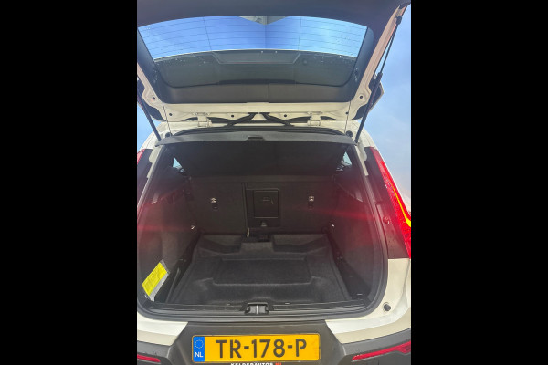 Volvo XC40 1.5 T3 Momentum Navi | Clima | Cruise | Pano