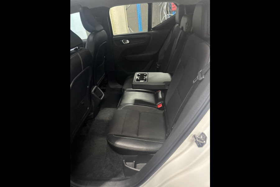 Volvo XC40 1.5 T3 Momentum Navi | Clima | Cruise | Pano
