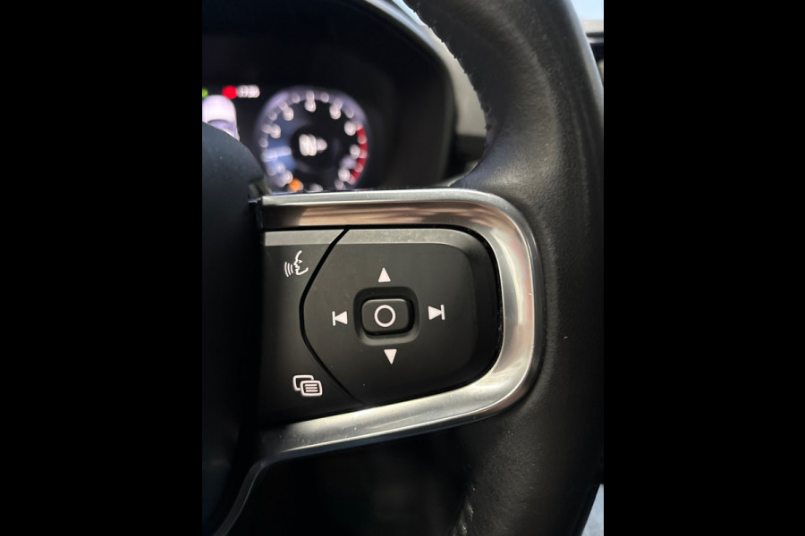 Volvo XC40 1.5 T3 Momentum Navi | Clima | Cruise | Pano