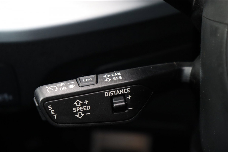 Audi Q2 35 TFSI S-Line Edition Org.NL carplay