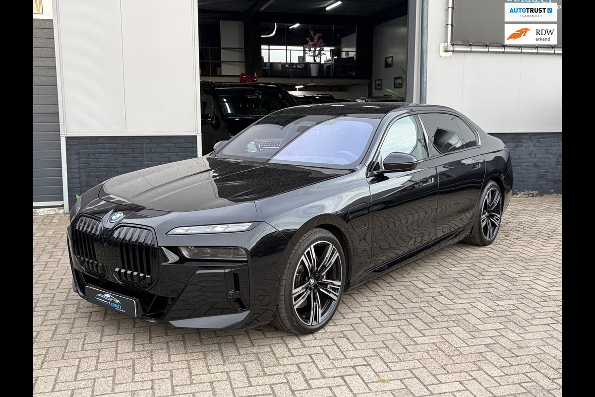 BMW 7 Serie 750e xDrive|M-Sport|Pano|B&W|