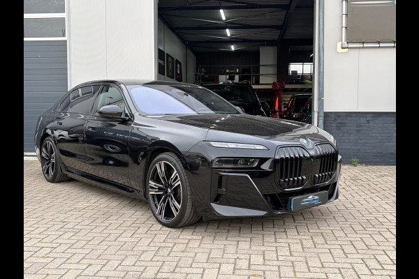 BMW 7 Serie 750e xDrive|M-Sport|Pano|B&W|
