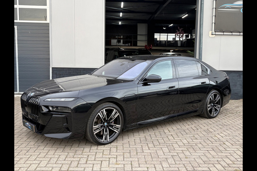 BMW 7 Serie 750e xDrive|M-Sport|Pano|B&W|