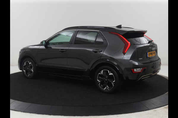 Kia Niro EV DynamicPlusLine 64.8 kWh | SOH 94,8% | Panoramadak | Leder | Cruise control | Head-up | Dodehoek detectie | Stuur/stoelverwarming | Camera | Park assist | Climate control | Carplay | Elektrische achterklep