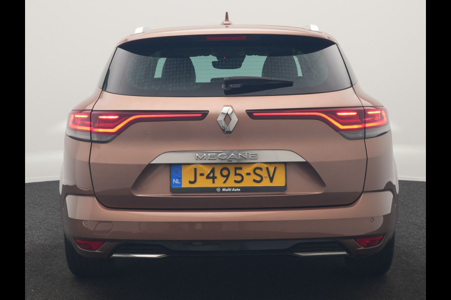Renault Mégane Estate 1.3 TCe Intens 141pk | Trekhaak | Keyless Entry | Sfeerverlichting | LED Koplampen | Cruise Control | Navigatie | DAB | Lane Assist | Climate Control |