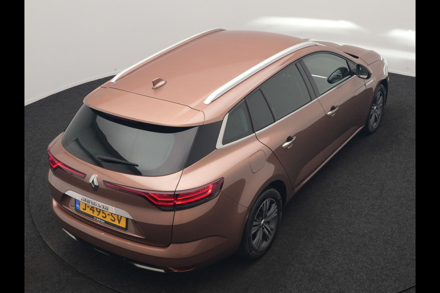 Renault Mégane Estate 1.3 TCe Intens 141pk | Trekhaak | Keyless Entry | Sfeerverlichting | LED Koplampen | Cruise Control | Navigatie | DAB | Lane Assist | Climate Control |