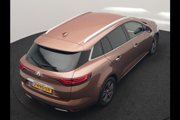 Renault Mégane Estate 1.3 TCe Intens 141pk | Trekhaak | Keyless Entry | Sfeerverlichting | LED Koplampen | Cruise Control | Navigatie | DAB | Lane Assist | Climate Control |