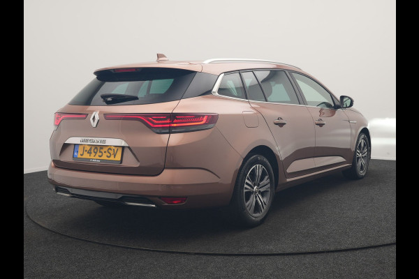Renault Mégane Estate 1.3 TCe Intens 141pk | Trekhaak | Keyless Entry | Sfeerverlichting | LED Koplampen | Cruise Control | Navigatie | DAB | Lane Assist | Climate Control |