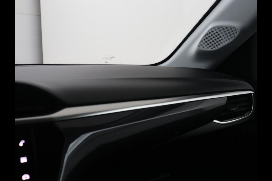 Opel Corsa-e Level 3 50 kWh | SOH 94,9% | Half leder | Cruise control | Lane assist | Park assist | Stoelverwarming | Climate control | Carplay | Navigatie
