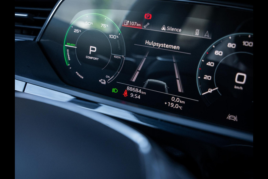 Audi e-tron Sportback 55 quattro S edition 95 kWh Pano | Valcona | 21” | Luchtvering | Trekhaak | BTW