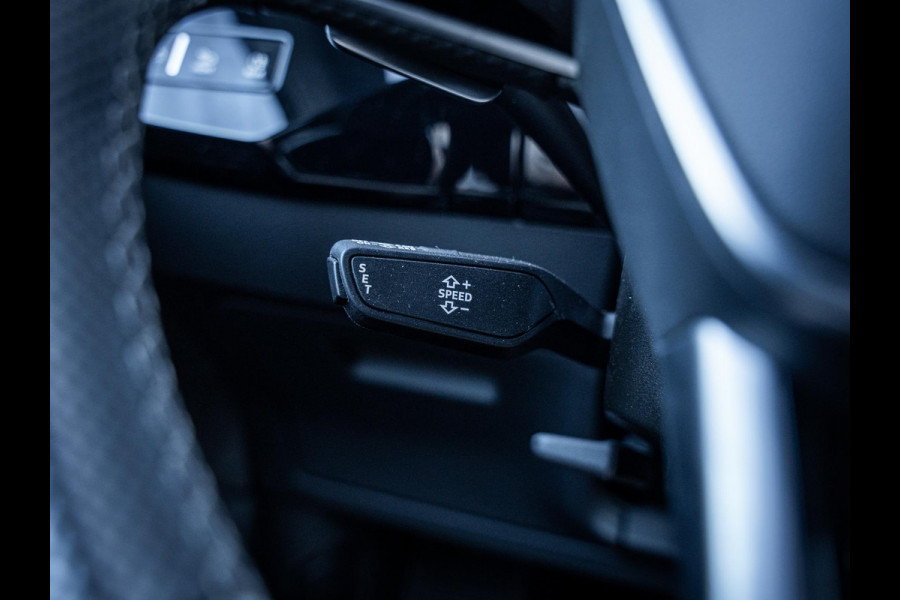 Audi e-tron Sportback 55 quattro S edition 95 kWh Pano | Valcona | 21” | Luchtvering | Trekhaak | BTW
