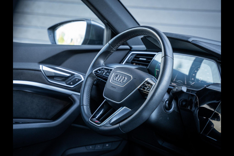 Audi e-tron Sportback 55 quattro S edition 95 kWh Pano | Valcona | 21” | Luchtvering | Trekhaak | BTW