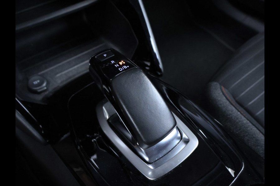 Peugeot e-2008 EV Blue Lease Active 50 kWh Sport (APPLE CARPLAY,NAVI,PDC,CLIMATE,CRUISE,LED,SPORTSTOELEN,LM VELGEN,NETTE STAAT)