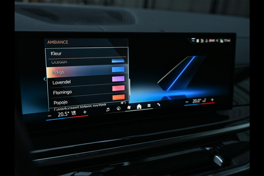 BMW X5 xDrive50e M-Sport Pro | Panoramadak | Achterasbesturing | Massage + Ventilatie | Sky Lounge | 360 Camera | Active Cruise | Harman/Kardon | Iconic Glow | BMW Gesture Control | HUD | Soft Close | Luchtvering | Trekhaak |