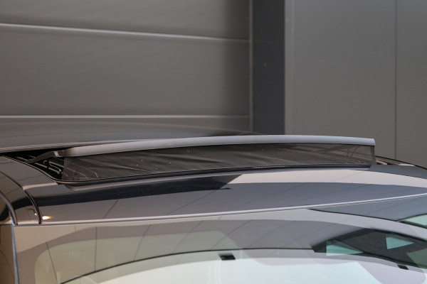 Land Rover Range Rover Velar 2.0 P400e | PANO | MERIDIAN SURROUND | STOEL+STUURWIELVERWARMING |