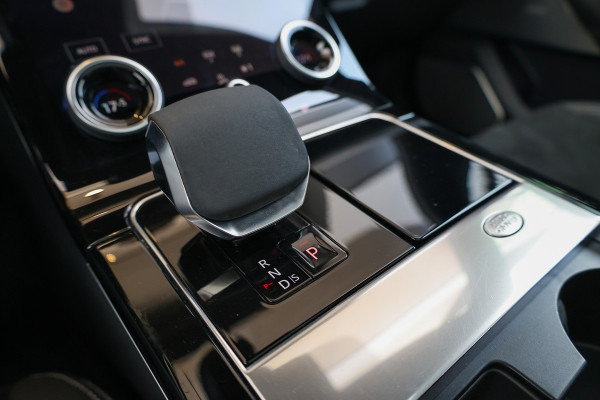 Land Rover Range Rover Velar 2.0 P400e | PANO | MERIDIAN SURROUND | STOEL+STUURWIELVERWARMING |