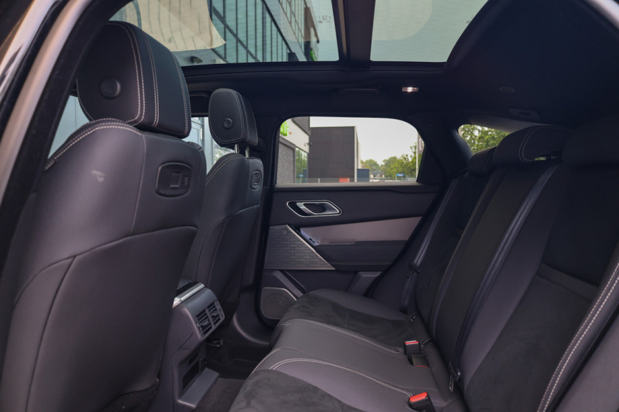 Land Rover Range Rover Velar 2.0 P400e | PANO | MERIDIAN SURROUND | STOEL+STUURWIELVERWARMING |