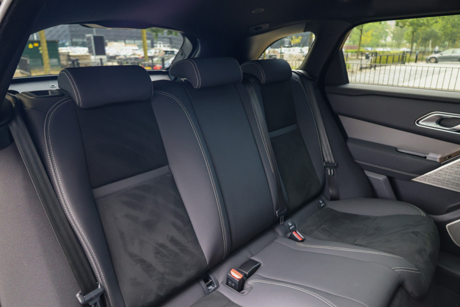 Land Rover Range Rover Velar 2.0 P400e | PANO | MERIDIAN SURROUND | STOEL+STUURWIELVERWARMING |