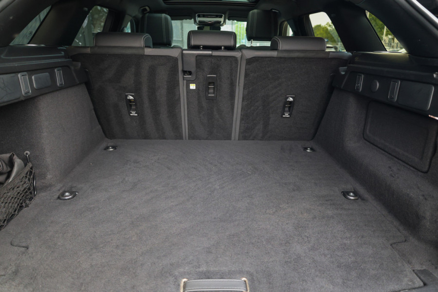 Land Rover Range Rover Velar 2.0 P400e | PANO | MERIDIAN SURROUND | STOEL+STUURWIELVERWARMING |