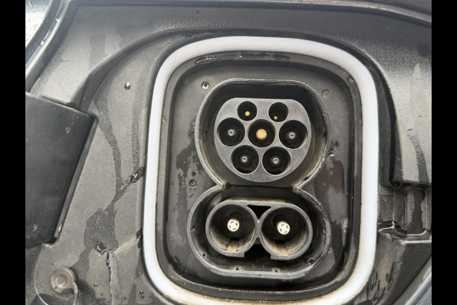 Hyundai Kona EV Premium 64 kWh SOH 94% | ORIGINEEL NL AUTO | 3-FASE LADEN | WARMTEPOMP| SCHUIFDAK | LEREN BEKLEDING | STOEL- + STUURERWARMING | KRELL PREMIUM AUDIO | HEAD-UP DISPLAY | STOELVENTILATIE | AFNEEMBARE TREKHAAK | CAMERA | ACHTERBANKVERWARMING | ALL-SEASON BANDEN | HYUNDAI DEALER ONDERHOUDEN | 12 MND. BOVAG GARANTIE