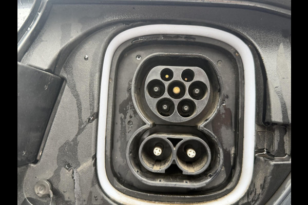 Hyundai Kona EV Premium 64 kWh SOH 94% | ORIGINEEL NL AUTO | 3-FASE LADEN | WARMTEPOMP| SCHUIFDAK | LEREN BEKLEDING | STOEL- + STUURERWARMING | KRELL PREMIUM AUDIO | HEAD-UP DISPLAY | STOELVENTILATIE | AFNEEMBARE TREKHAAK | CAMERA | ACHTERBANKVERWARMING | ALL-SEASON BANDEN | HYUNDAI DEALER ONDERHOUDEN | 12 MND. BOVAG GARANTIE