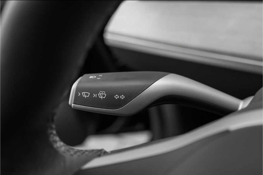 Tesla Model 3 Standard RWD Plus 60 kWh Autopilot 23.000 KM