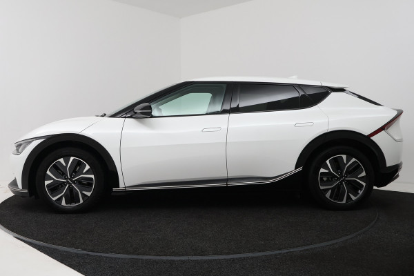 Kia Ev6 Plus 77.4 kWh (ACHTERUITRIJCAMERA, STOEL/STUUR VERWARMING/VERKOELING, ELEKTR STOELEN, NAVIGATIE)