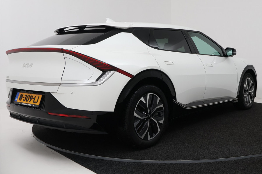 Kia Ev6 Plus 77.4 kWh (ACHTERUITRIJCAMERA, STOEL/STUUR VERWARMING/VERKOELING, ELEKTR STOELEN, NAVIGATIE)