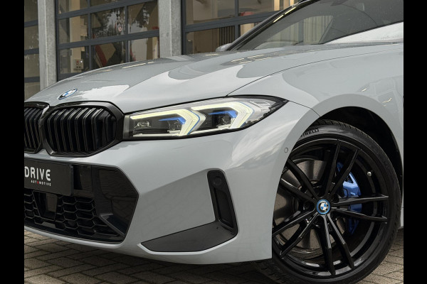 BMW 3 Serie Touring 330e xDrive M-Sport Pro |Pano|Driving Ass Prof|Innovation|360Cam|19"|
