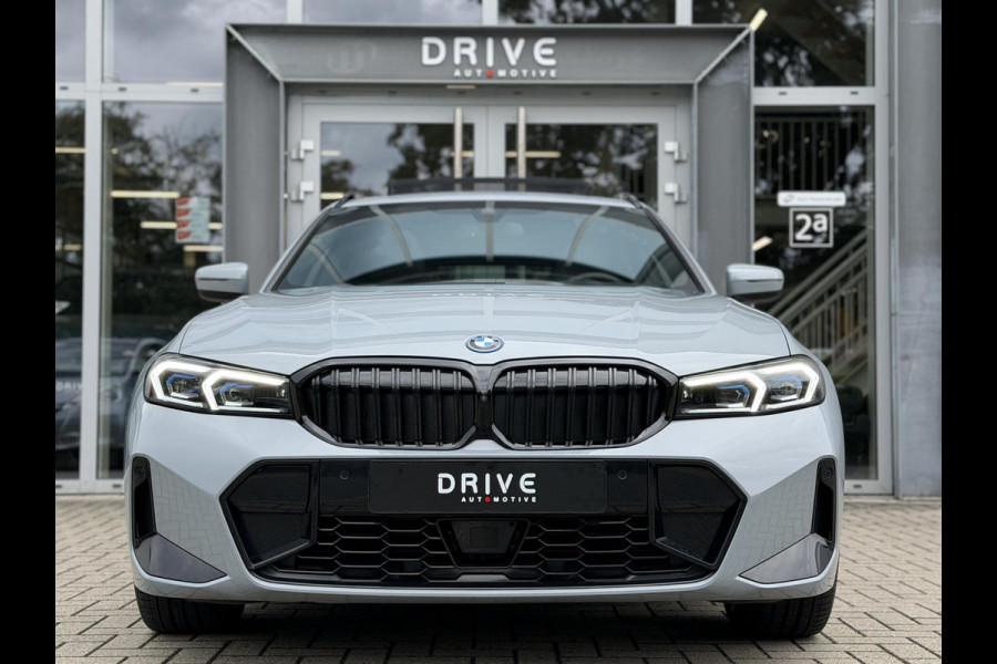 BMW 3 Serie Touring 330e xDrive M-Sport Pro |Pano|Driving Ass Prof|Innovation|360Cam|19"|