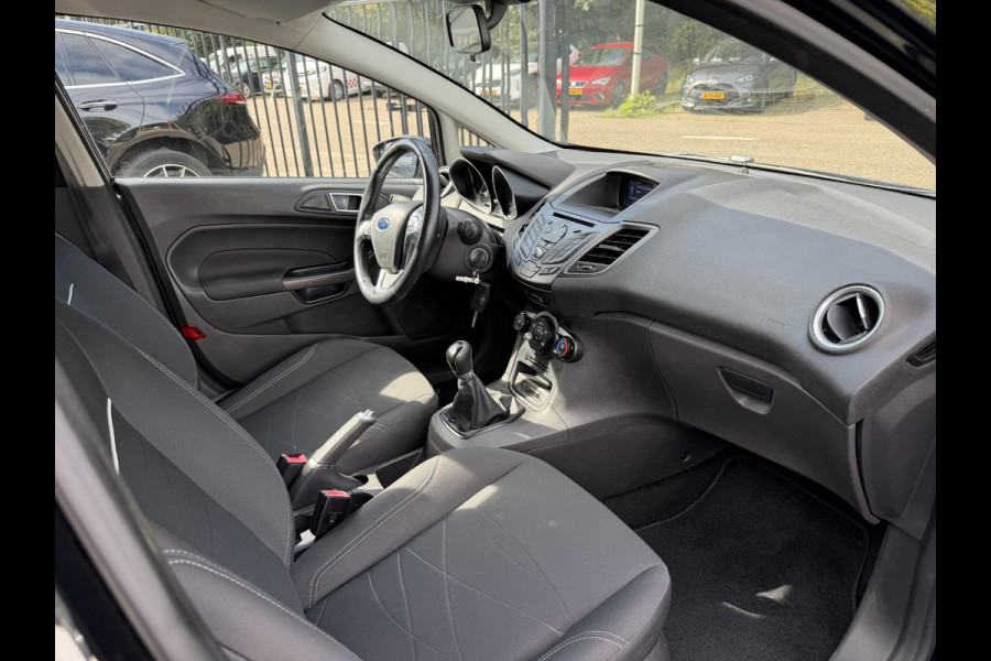Ford Fiesta 1.0 Style Ultimate GARANTIE TOT 01-2028! * . STOEL VERWARMING . PARKEERSENSOREN ACHTER . CRUISE CONTROL .
