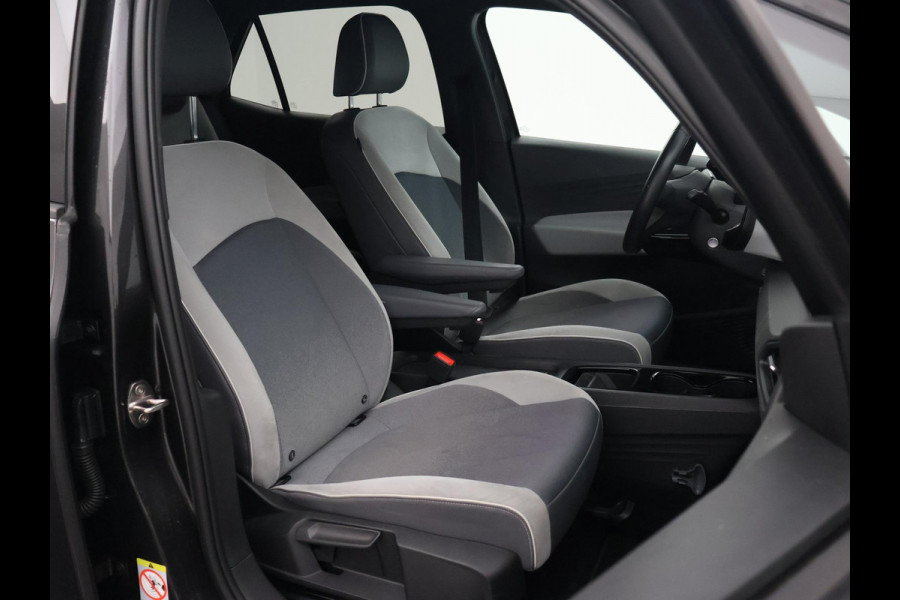 Volkswagen ID.3 PRO 58 KWH + SFEERVERLICHTING | ADAPTIVE CRUISE | 18 INCH | CAMERA | STOEL/STUURVERW. | CARPLAY