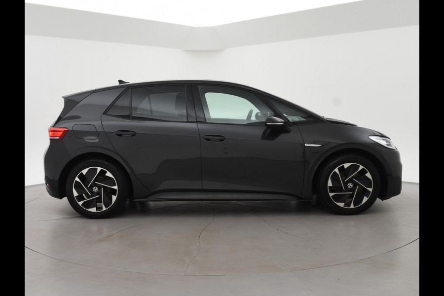 Volkswagen ID.3 PRO 58 KWH + SFEERVERLICHTING | ADAPTIVE CRUISE | 18 INCH | CAMERA | STOEL/STUURVERW. | CARPLAY