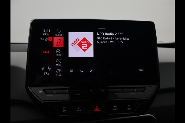 Volkswagen ID.3 PRO 58 KWH + SFEERVERLICHTING | ADAPTIVE CRUISE | 18 INCH | CAMERA | STOEL/STUURVERW. | CARPLAY