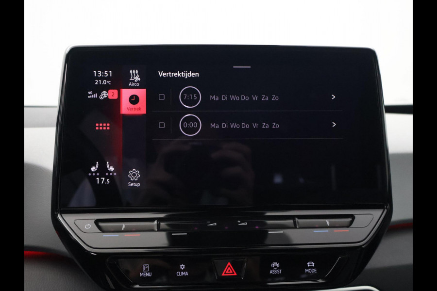 Volkswagen ID.3 PRO 58 KWH + SFEERVERLICHTING | ADAPTIVE CRUISE | 18 INCH | CAMERA | STOEL/STUURVERW. | CARPLAY