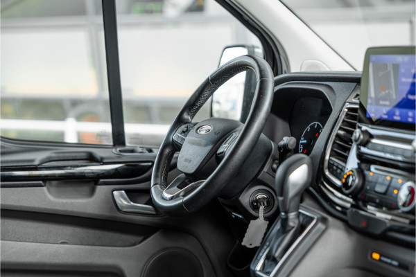 Ford Transit Custom 320 2.0 TDCI L2H1 Limited | ACC | L+R Schuifdeur | CarPlay | Navigatie | Camera | Trekhaak | Stoelverwarming | Nieuwe APK | DAB