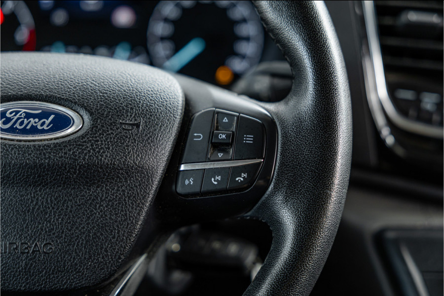 Ford Transit Custom 320 2.0 TDCI L2H1 Limited | ACC | L+R Schuifdeur | CarPlay | Navigatie | Camera | Trekhaak | Stoelverwarming | Nieuwe APK | DAB