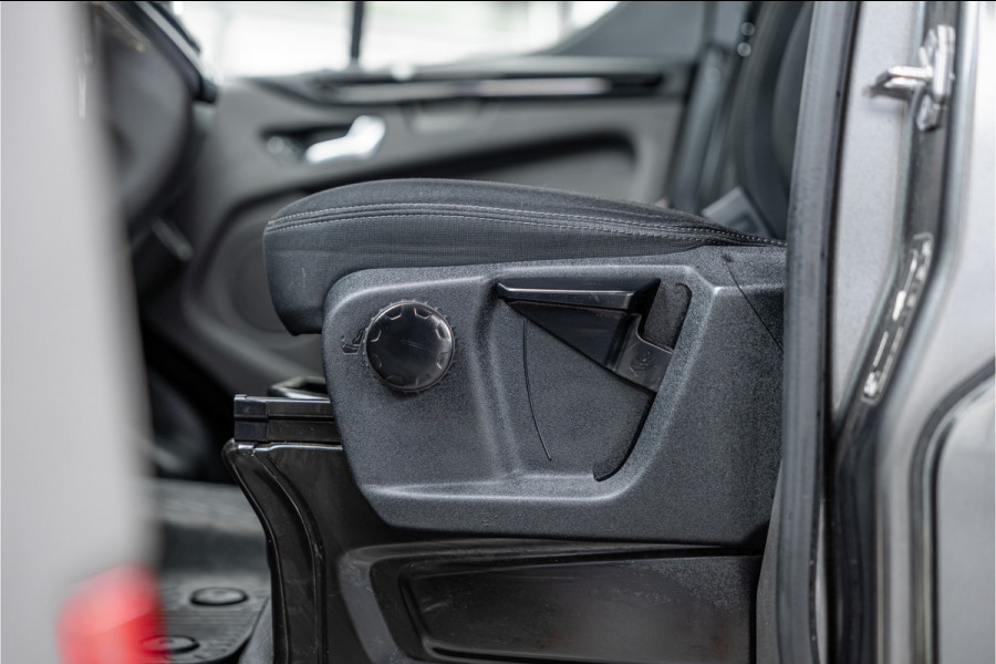 Ford Transit Custom 320 2.0 TDCI L2H1 Limited | ACC | L+R Schuifdeur | CarPlay | Navigatie | Camera | Trekhaak | Stoelverwarming | Nieuwe APK | DAB
