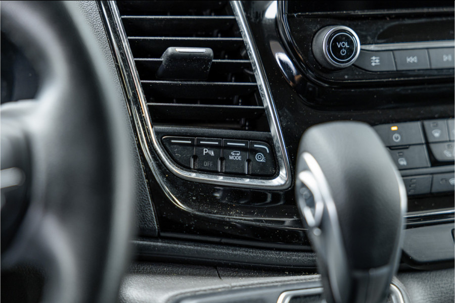 Ford Transit Custom 320 2.0 TDCI L2H1 Limited | ACC | L+R Schuifdeur | CarPlay | Navigatie | Camera | Trekhaak | Stoelverwarming | Nieuwe APK | DAB