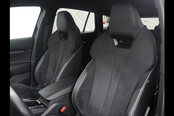 Škoda Enyaq iV 60 Sportline | SOH 92,3% | Leder/alcantara | Adaptive cruise | Stuur/stoel verwarming | Climate control | 3 zone klimaat | Sfeerverlichting | Carplay | Camera | Park assist
